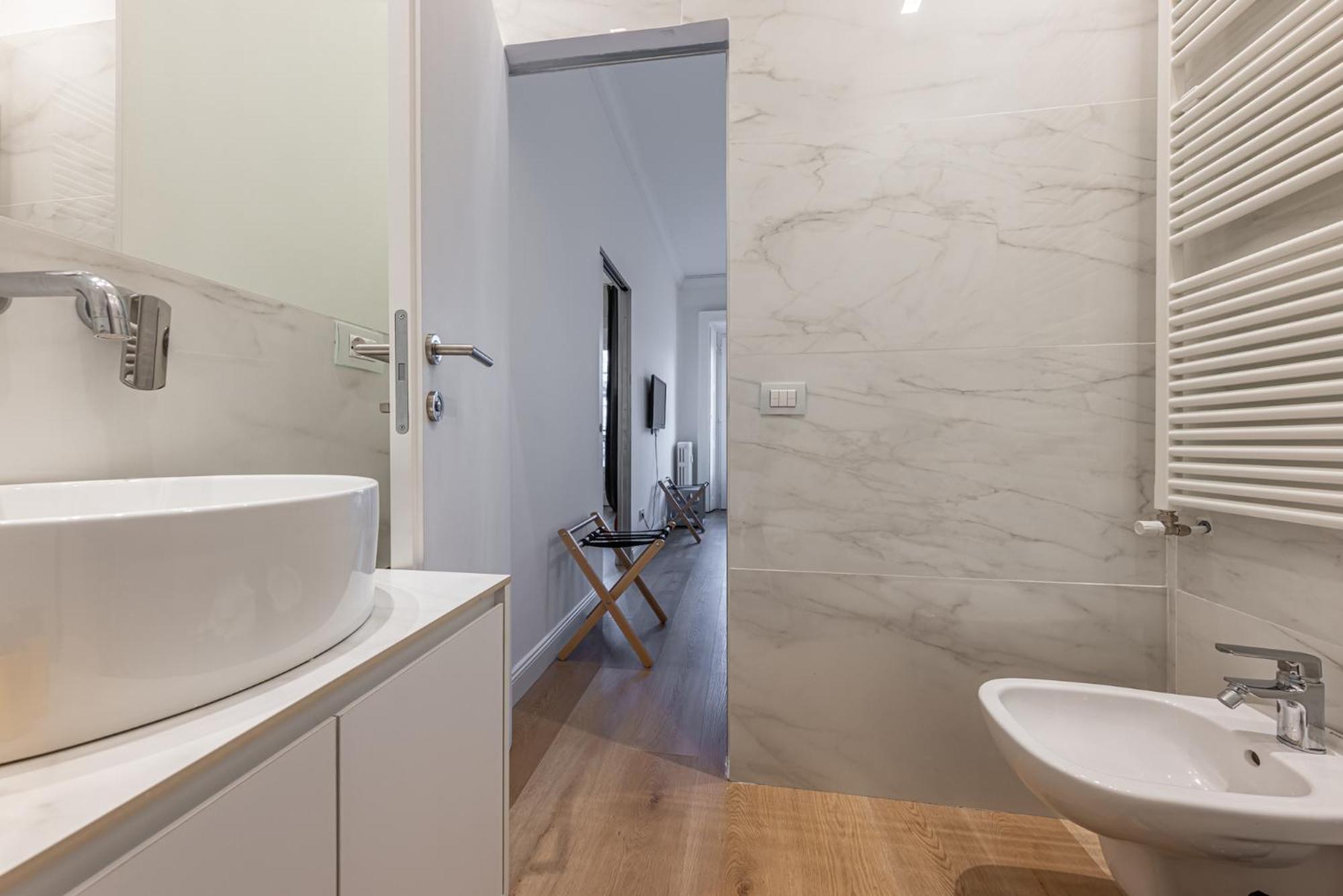 Sant'Andrea Charme Apartments Milan Bagian luar foto