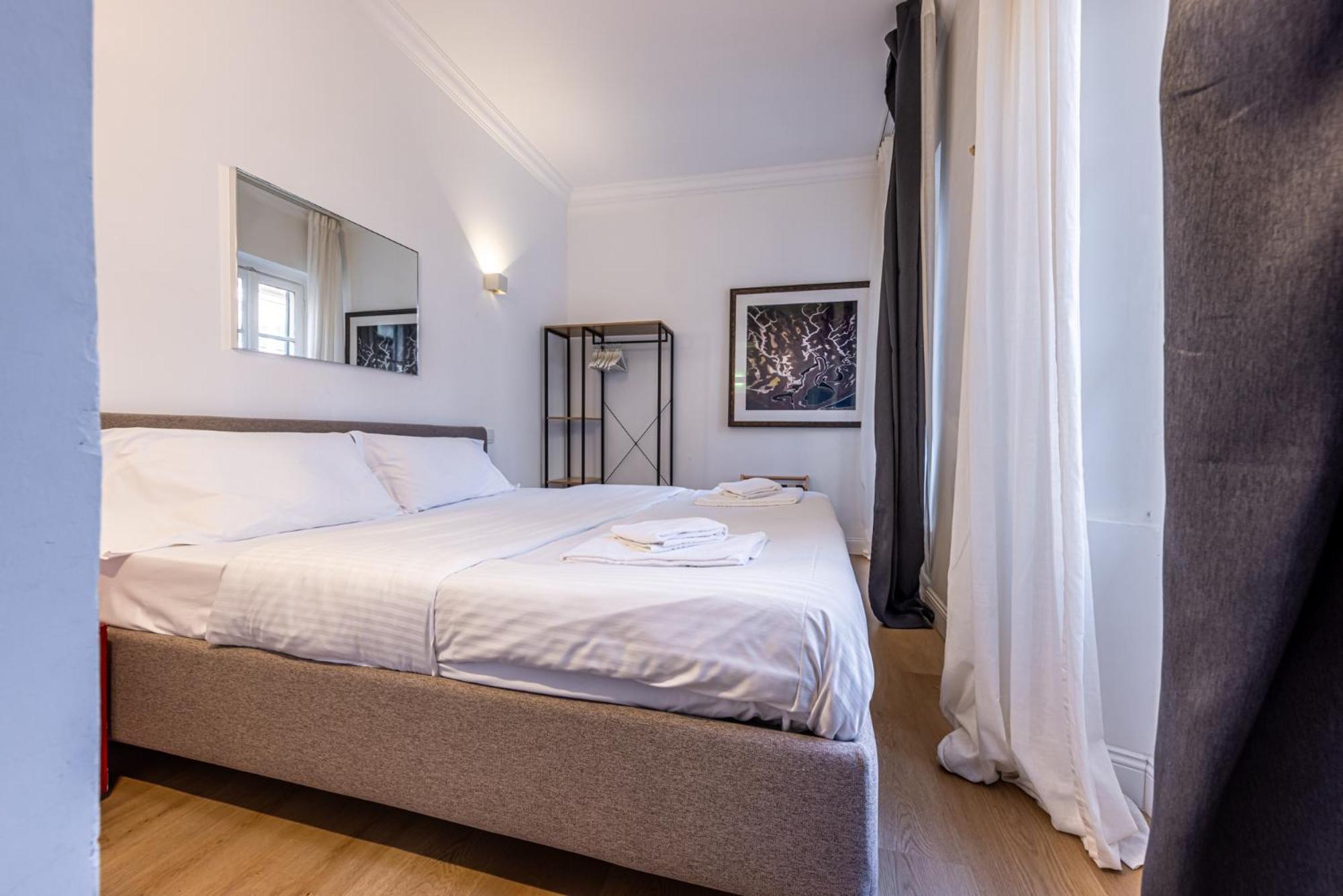 Sant'Andrea Charme Apartments Milan Bagian luar foto